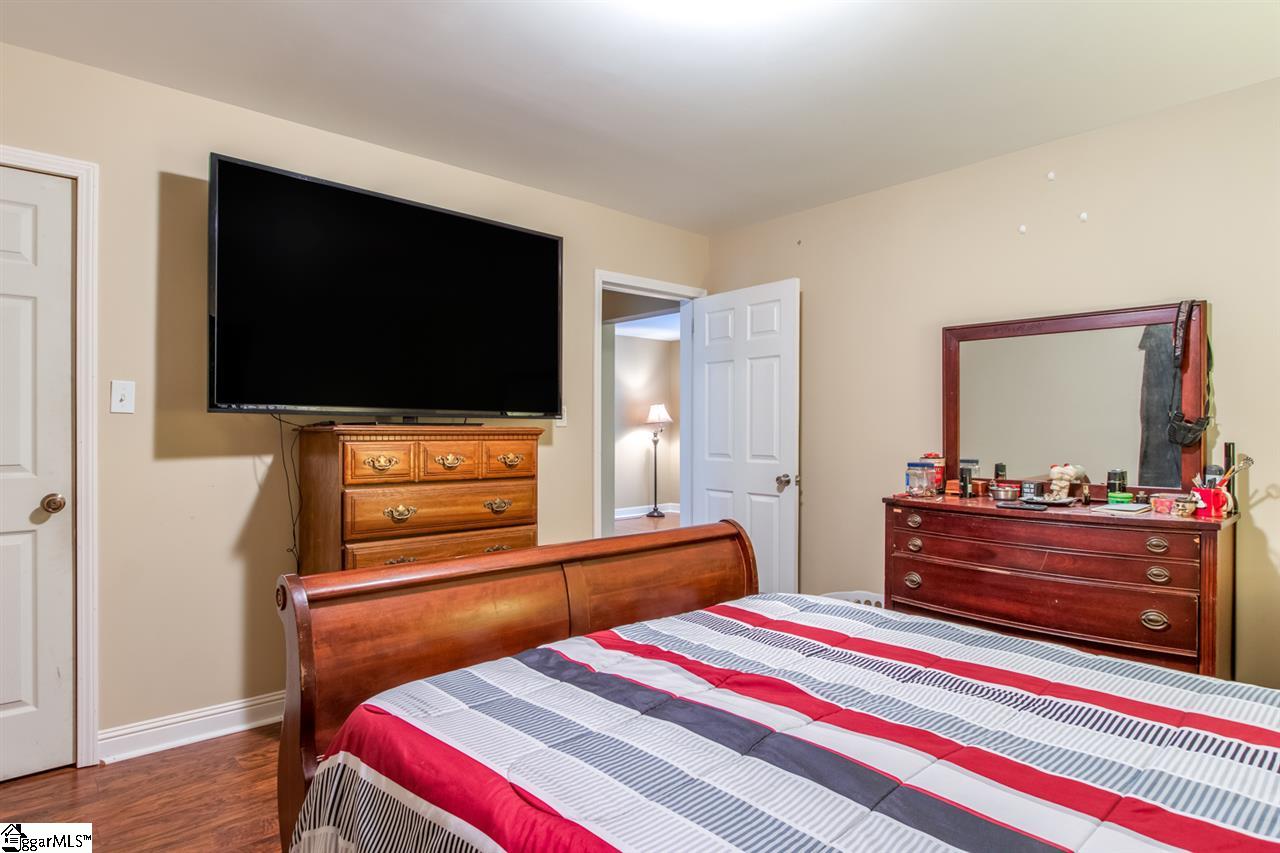 111 West Marion Road Greenville, SC 29617 - Photo 7 of 22 Gallery Image 7