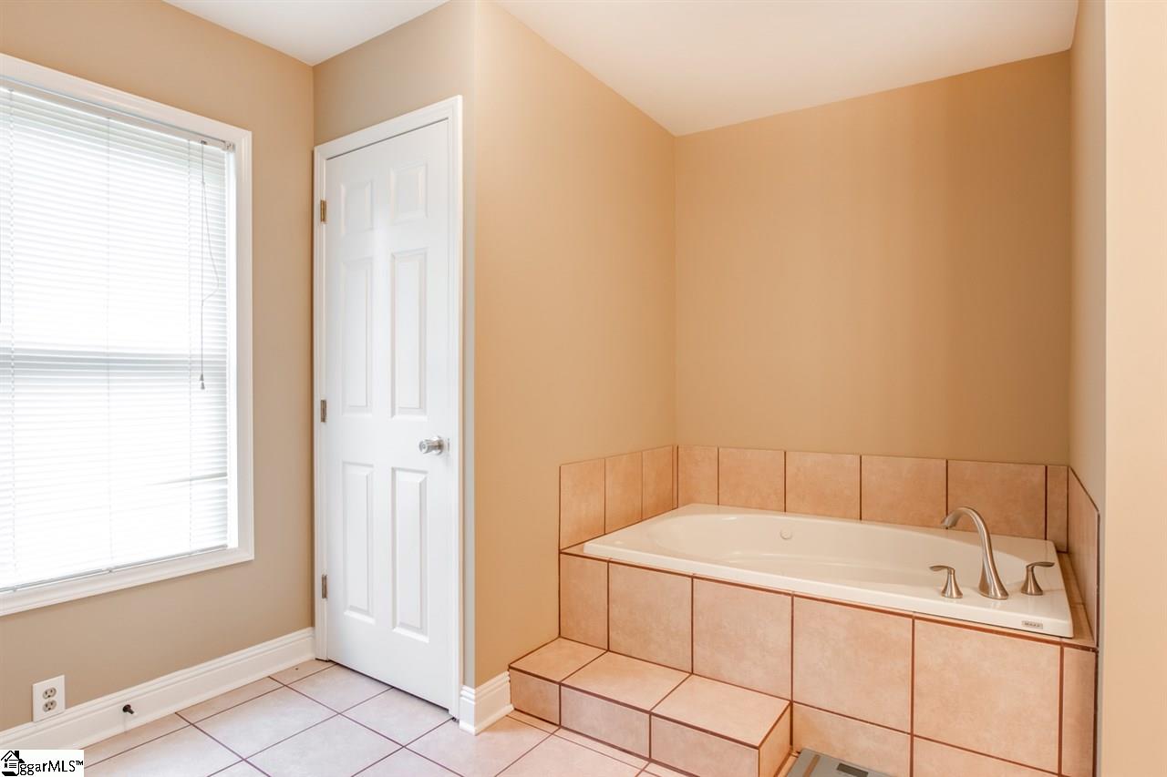111 West Marion Road Greenville, SC 29617 - Photo 10 of 22 Gallery Image 10