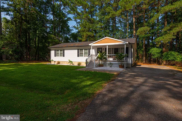 $457,500 | 120 Robin Hood Trail, Ocean Pines, MD 21811