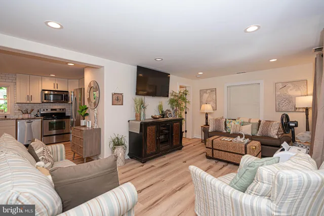 $457,500 | 120 Robin Hood Trail, Ocean Pines, MD 21811