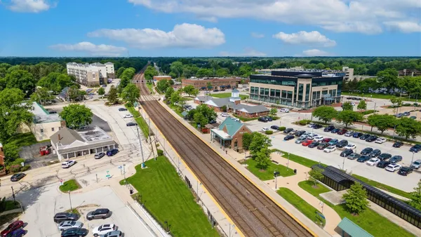 $375,000 | S089 Kerry Court, Winfield, IL 60190