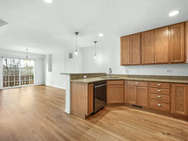 $375,000 | S089 Kerry Court, Winfield, IL 60190