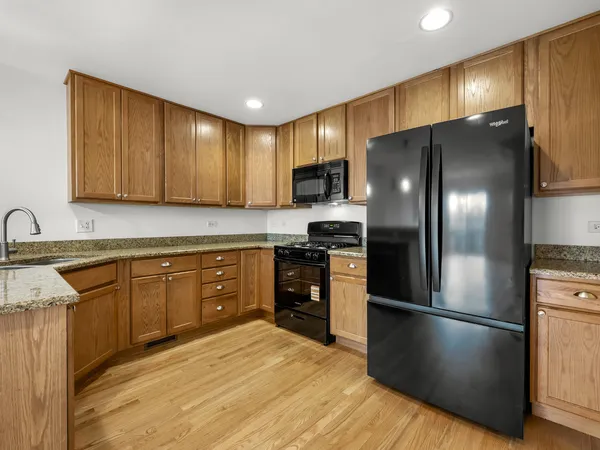 $375,000 | S089 Kerry Court, Winfield, IL 60190