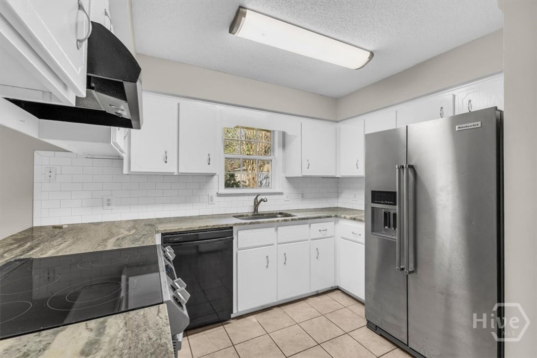 5323 McCall Road Rincon, GA 31326 - Photo 15 of 51 KITCHEN VIEW WITH ALL APPLIANCES