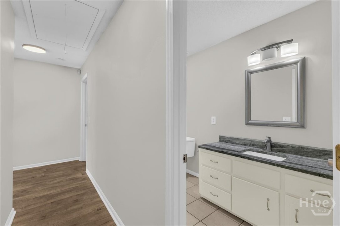 5323 McCall Road Rincon, GA 31326 - Photo 25 of 51 GUEST BATHROOM AND HALL VIEW