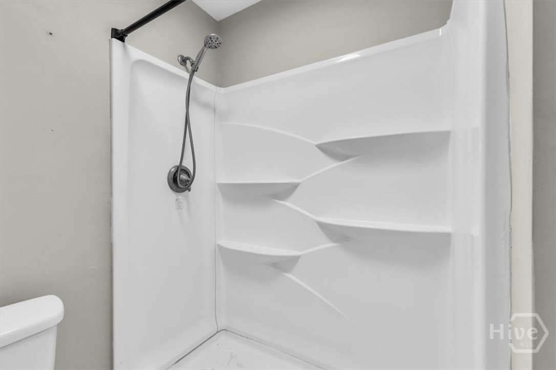 5323 McCall Road Rincon, GA 31326 - Photo 27 of 51 OWNER'S SUITE BATHROOM