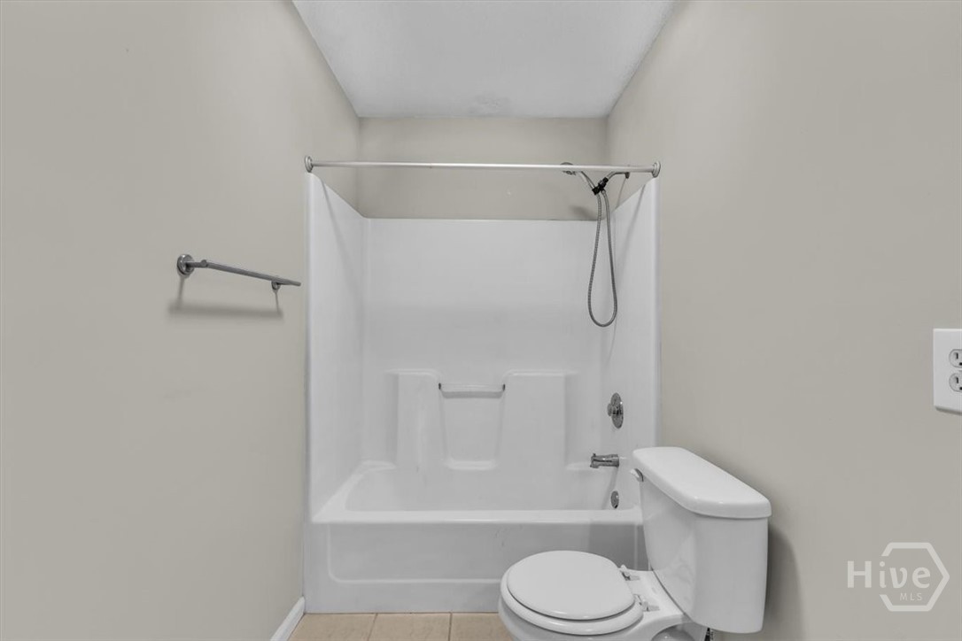 5323 McCall Road Rincon, GA 31326 - Photo 33 of 51 GUEST BATHROOM VIEW