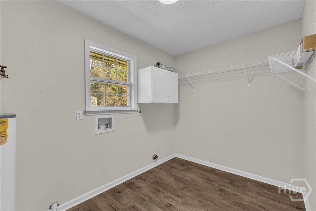 5323 McCall Road Rincon, GA 31326 - Photo 38 of 51 LANUDRY ROOM VIEW