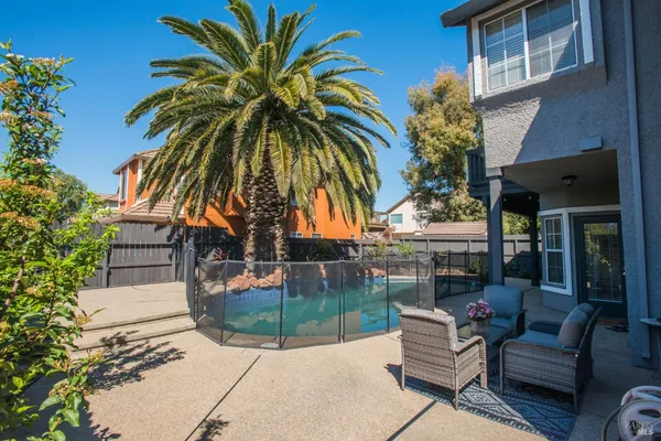 $750,000 | 463 Eagle Lane, Vacaville, CA 95687