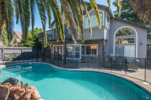 $750,000 | 463 Eagle Lane, Vacaville, CA 95687