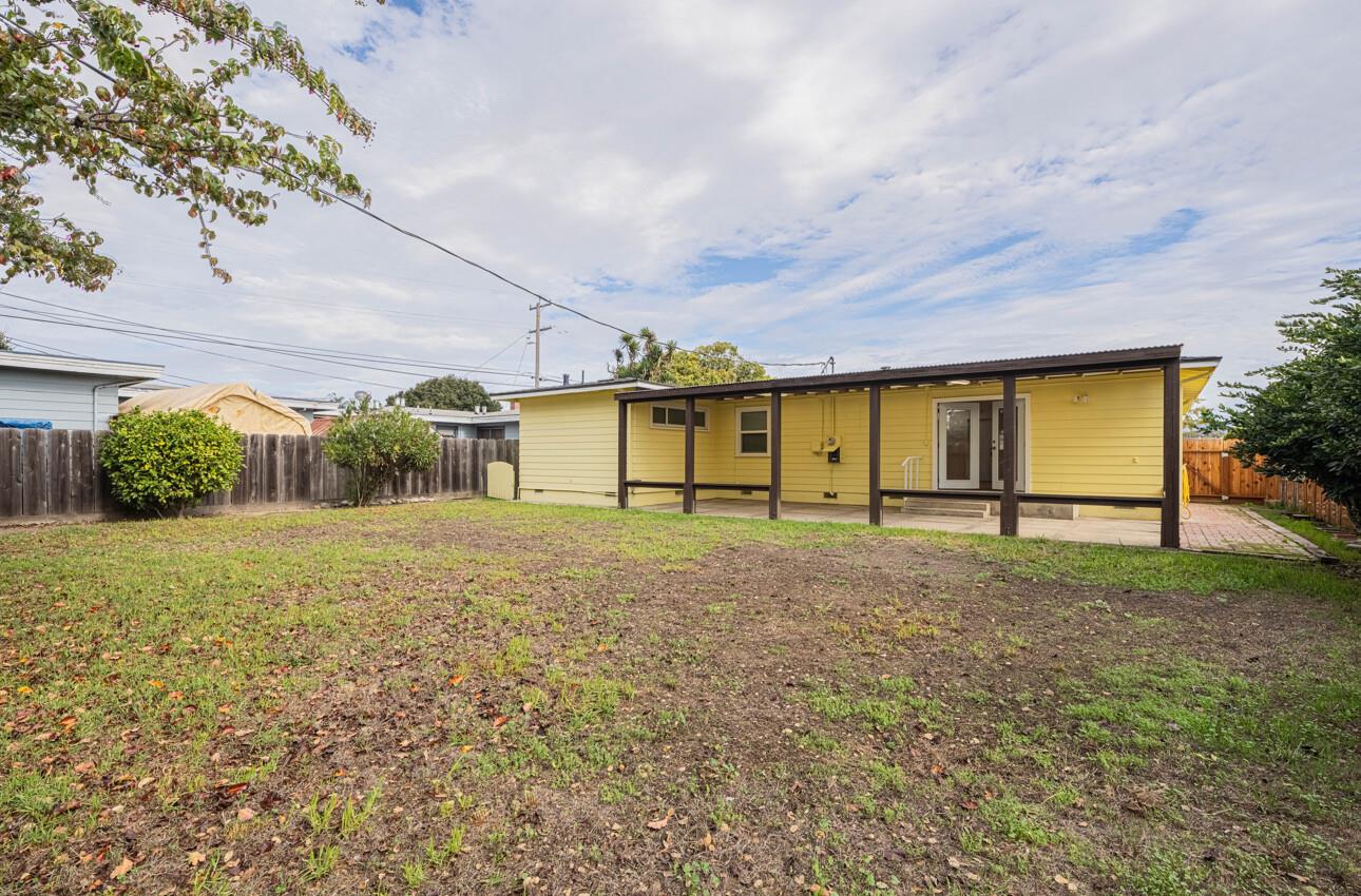 1221 Parkside Street Salinas, CA 93906 - Photo 37 of 41 a view of a house with backyard and garden