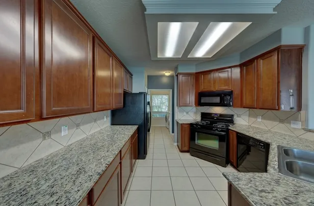 $399,999 | 17927 Oak Park Bend Lane, Cypress, TX 77433