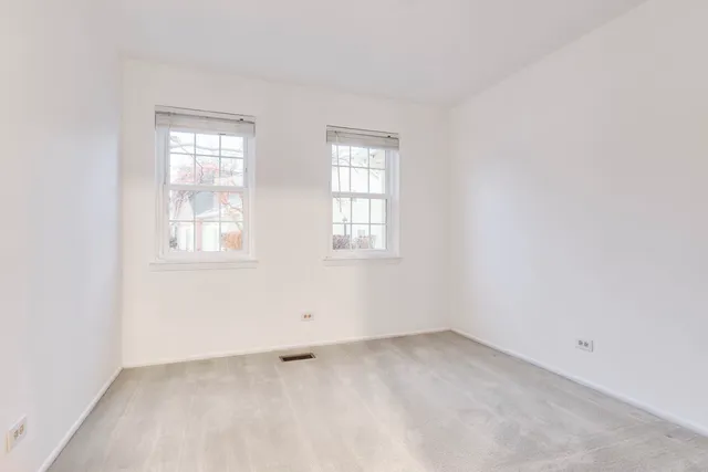 $265,000 | 304 Glasgow Lane, Unit X1, Schaumburg, IL 60194