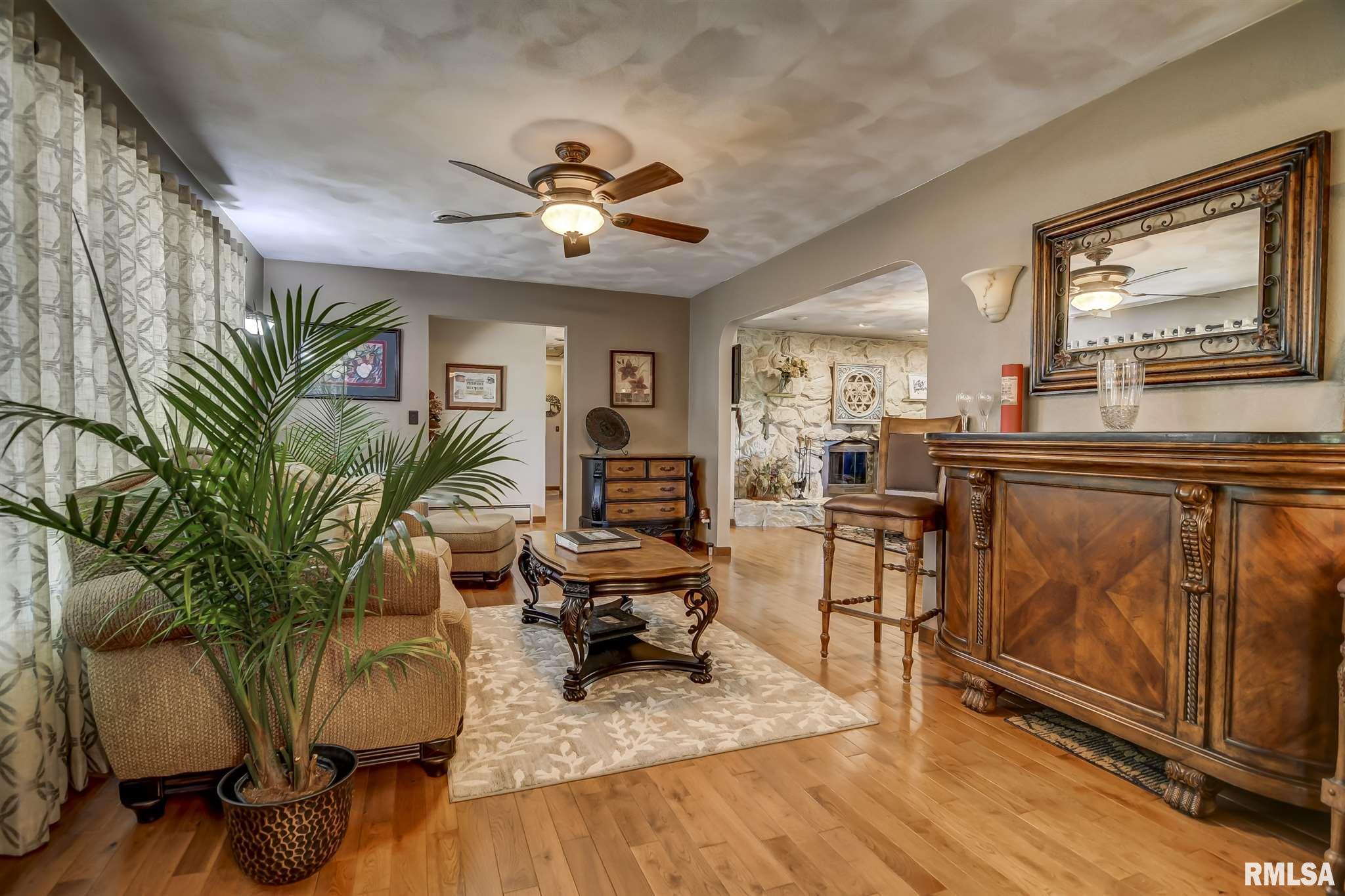 54 Frontier Lake Drive Springfield, IL 62707 - Photo 15 of 49 Gallery Image 15
