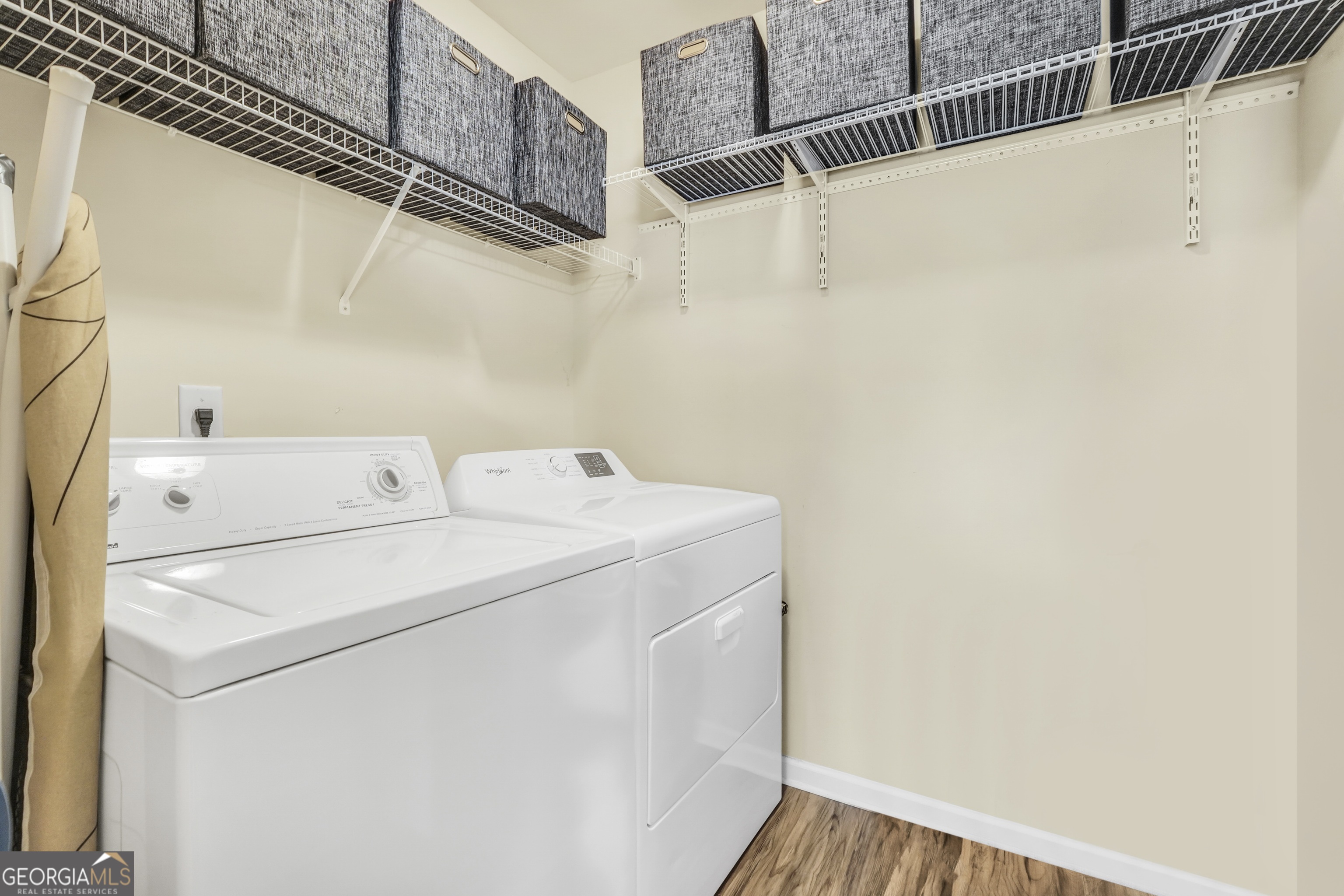 164 Lantana Drive Locust Grove, GA 30248 - Photo 23 of 34 a utility room with dryer and washer