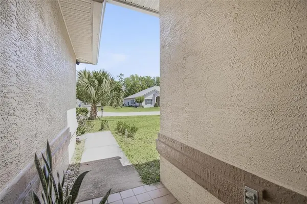 $1,950 | 14 Westmoreland Drive, Palm Coast, FL 32164