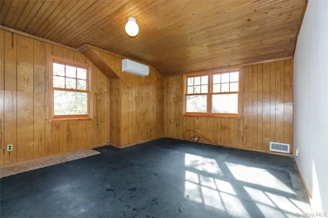 $6,500,000 | 18 Lighthouse Road, Kings Point, NY 11024