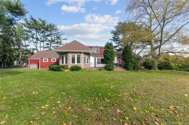 $6,500,000 | 18 Lighthouse Road, Kings Point, NY 11024