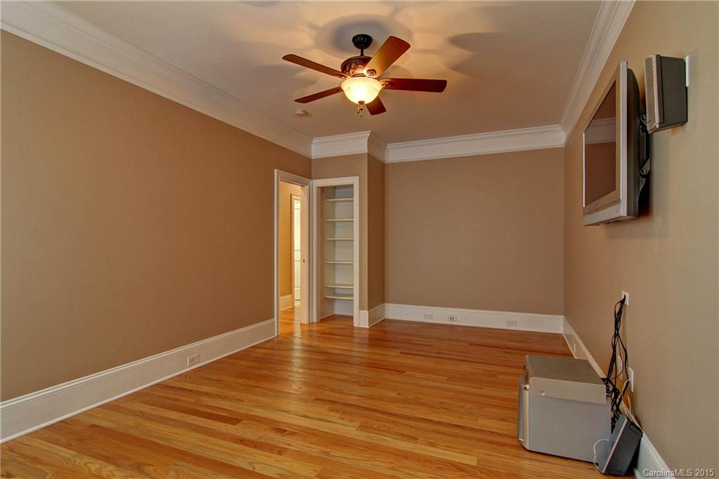 425 Spring Street, Unit 4 Davidson, NC 28036 - Photo 11 of 24 Gallery Image 11