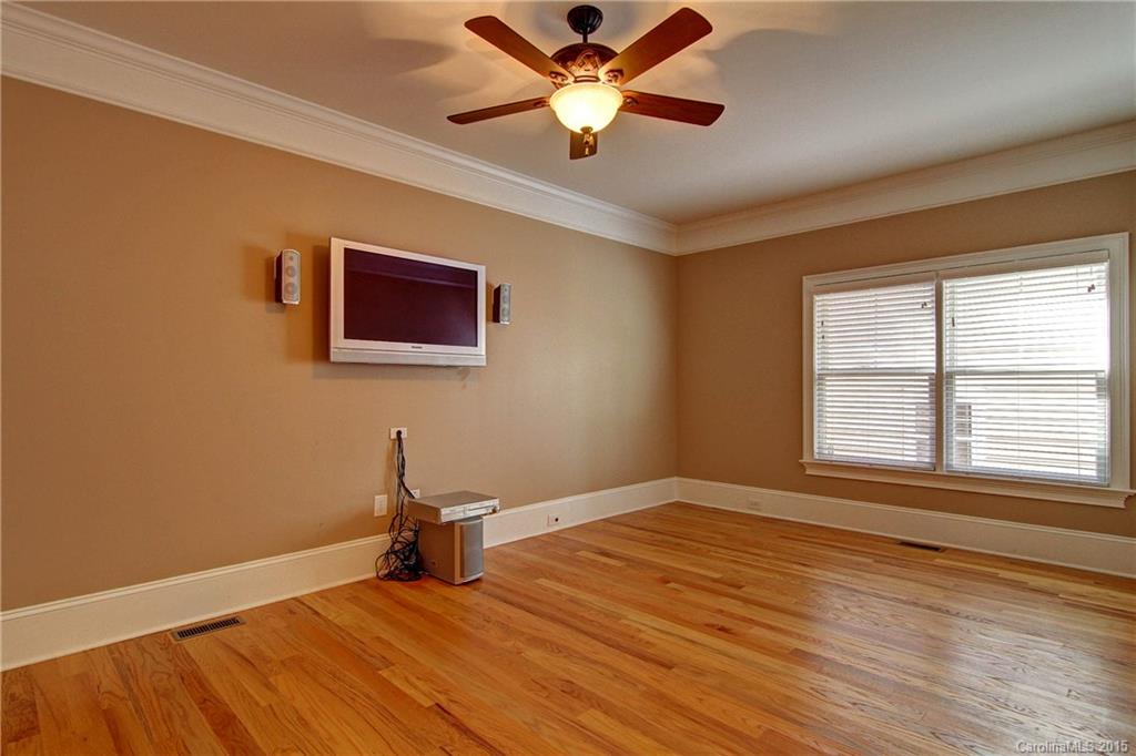 425 Spring Street, Unit 4 Davidson, NC 28036 - Photo 10 of 24 Gallery Image 10