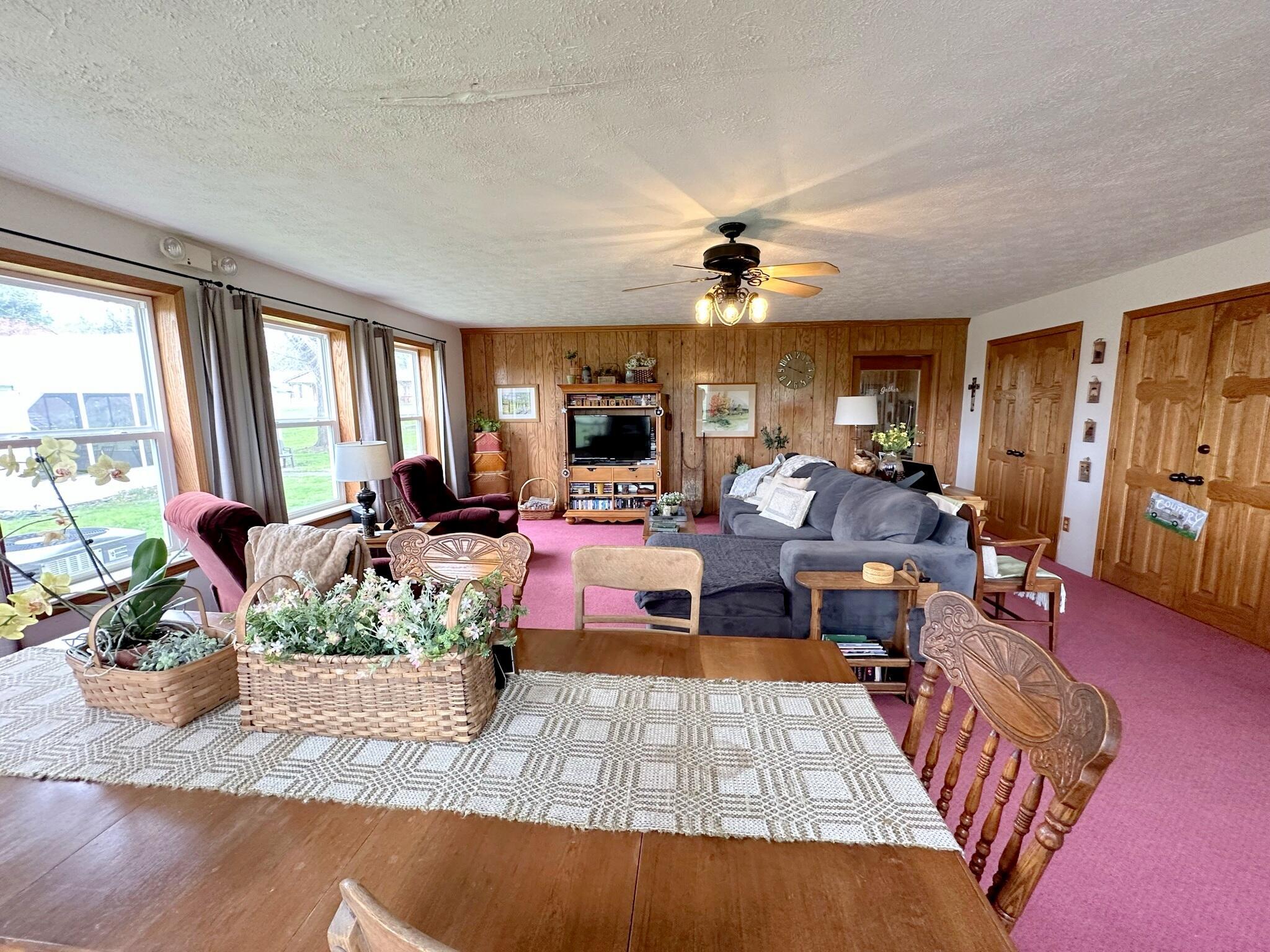 2118 Finley Chapel Road Wellston, OH 45692 - Photo 19 of 49 Family Room