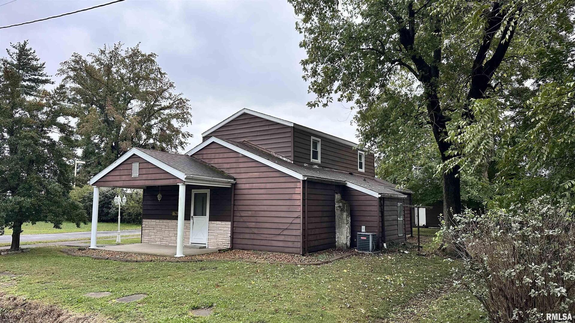 902 West Poplar Street West Frankfort, IL 62896 - Photo 2 of 14