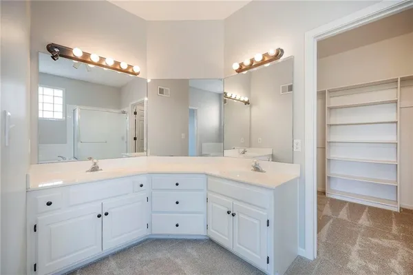 $499,000 | 13733 Pembroke Circle, Leawood, KS 66224