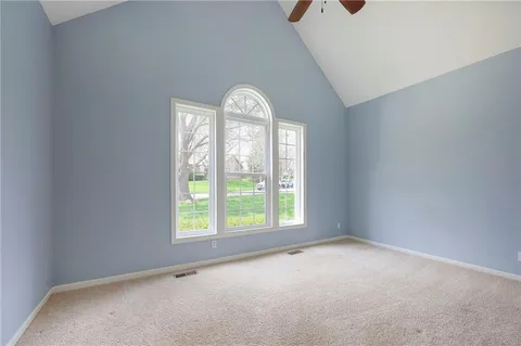 $474,999 | 13733 Pembroke Circle, Leawood, KS 66224