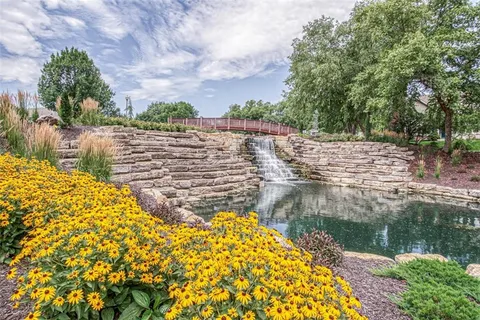 $474,999 | 13733 Pembroke Circle, Leawood, KS 66224