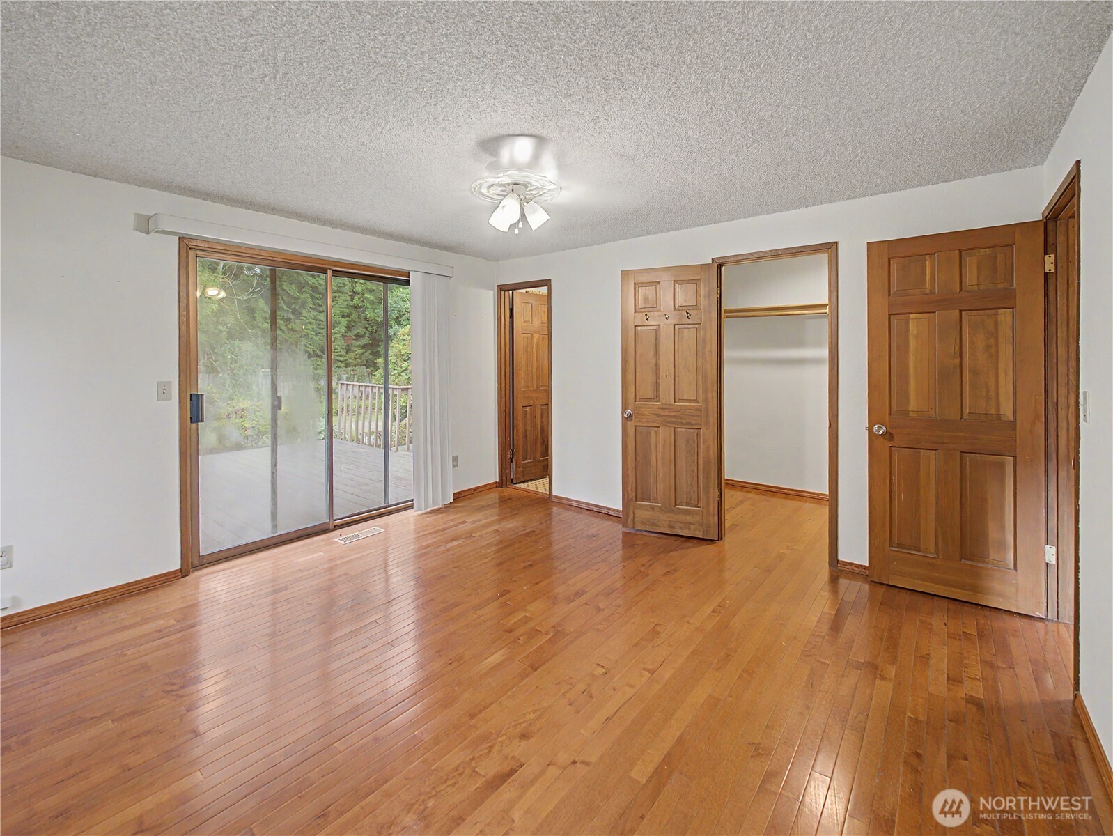 21327 Southeast 252nd Place Maple Valley, WA 98038 - Photo 20 of 27