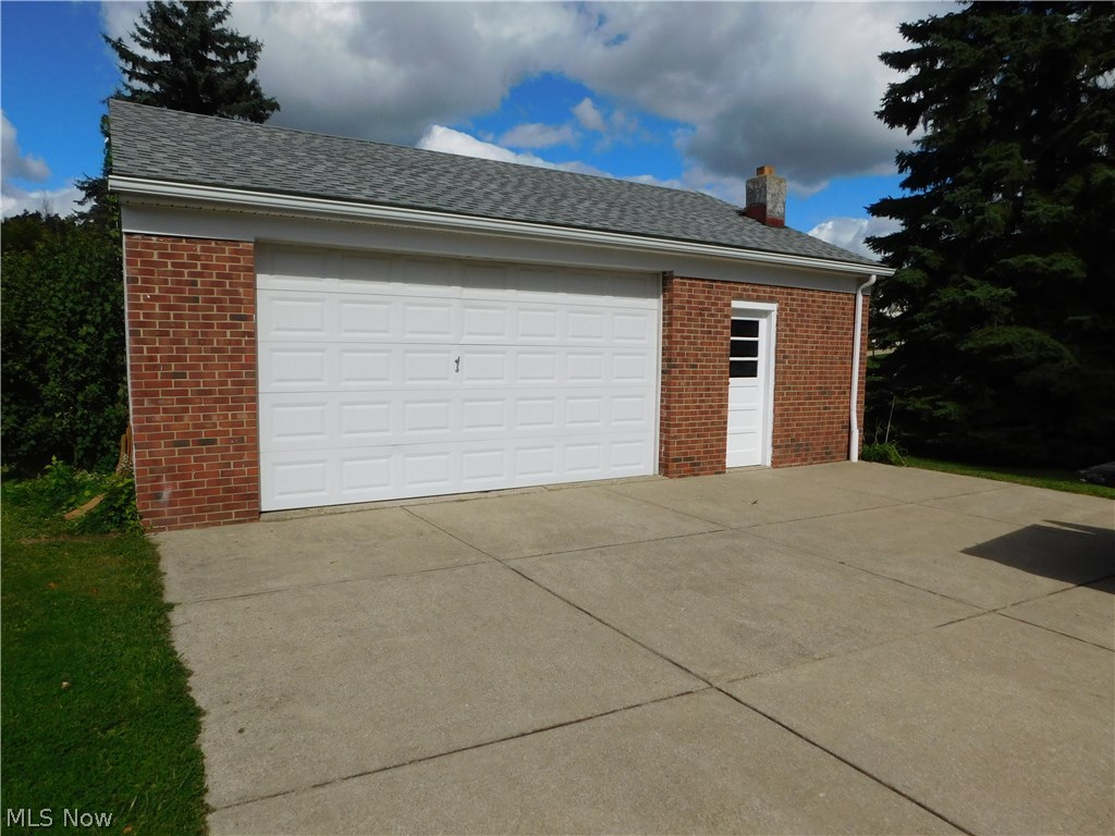 35475 Bainbridge Road Solon, OH 44139 - Photo 7 of 31