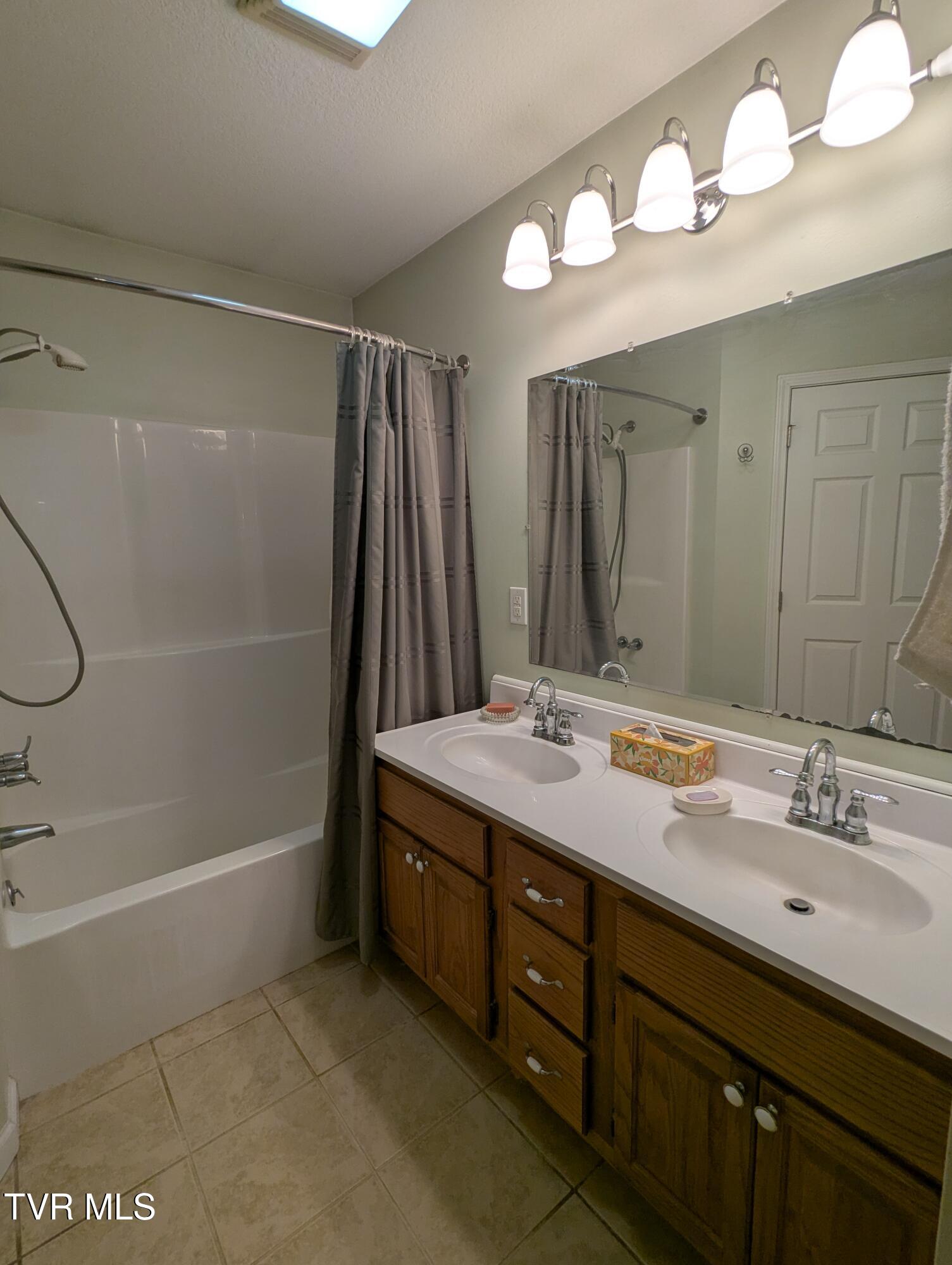 7991 Warrensburg Road Mosheim, TN 37818 - Photo 45 of 63 PXL_20260825_170613852