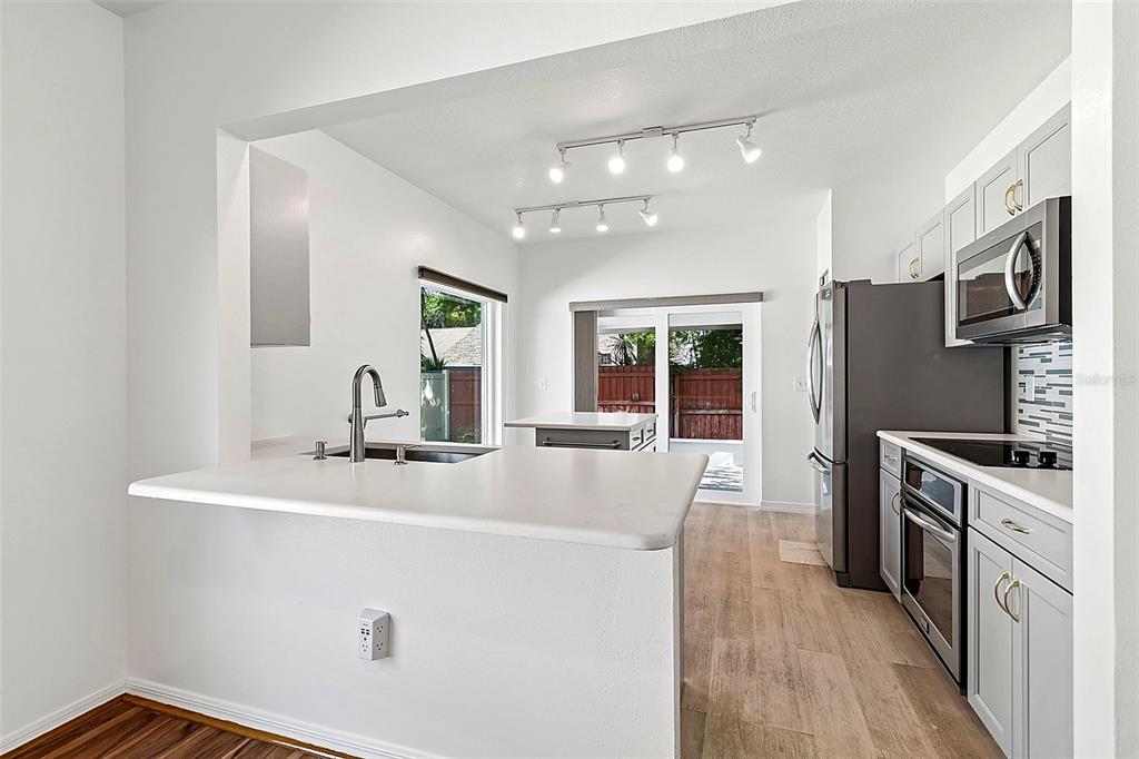 5311 Watson Road Riverview, FL 33578 - Photo 9 of 33