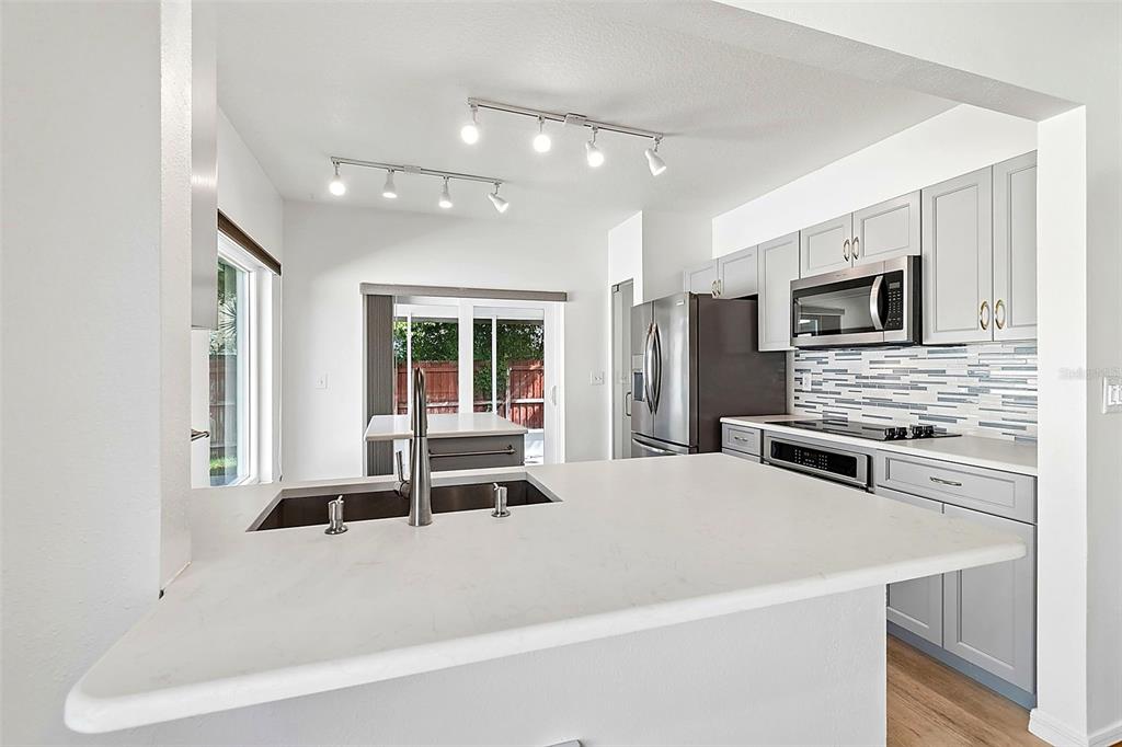 5311 Watson Road Riverview, FL 33578 - Photo 10 of 33