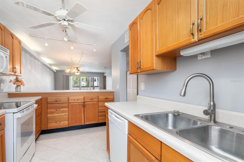 150 Harborside Avenue, Unit 207 Punta Gorda, FL 33950 - Photo 11 of 47