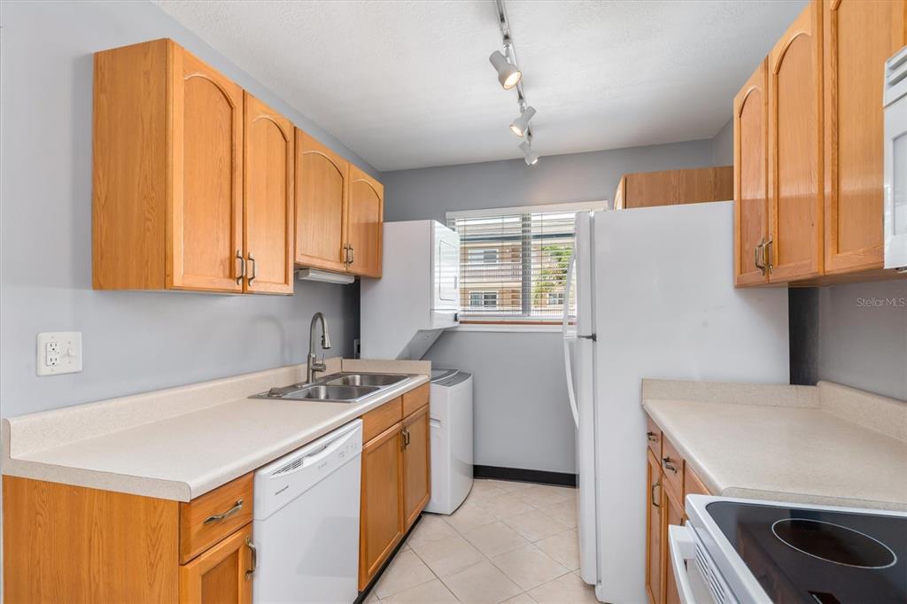 150 Harborside Avenue, Unit 207 Punta Gorda, FL 33950 - Photo 12 of 47