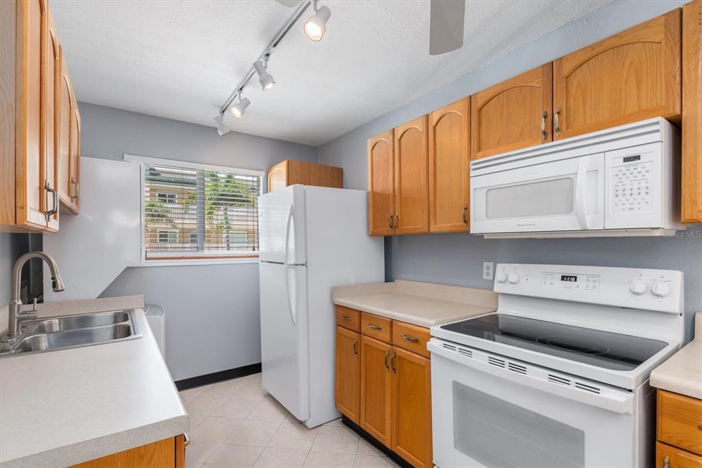 150 Harborside Avenue, Unit 207 Punta Gorda, FL 33950 - Photo 10 of 47