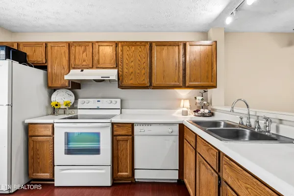 $249,900 | 640 Shadywood Lane, Knoxville, TN 37923