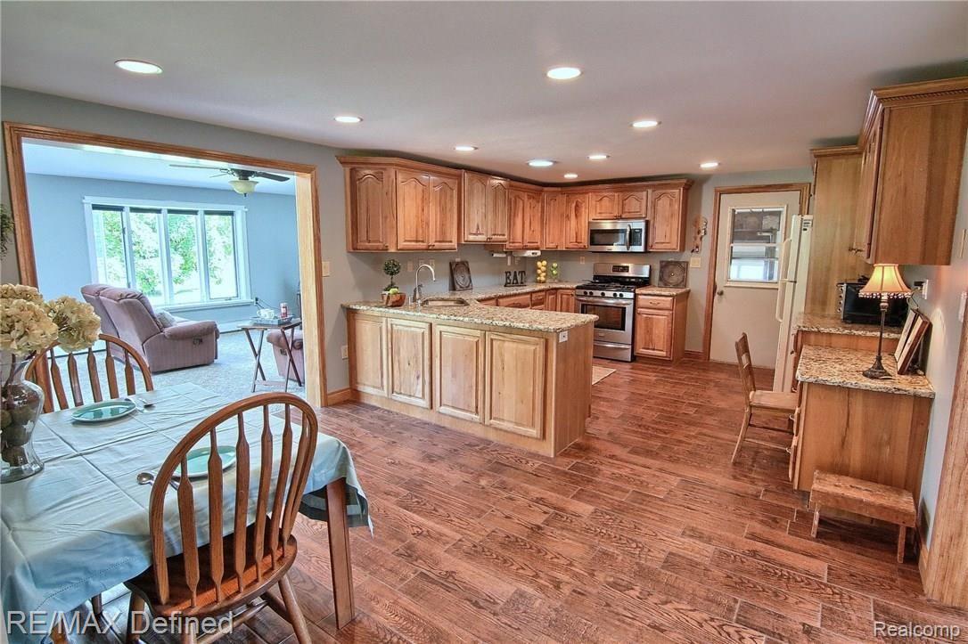 64190 Campground Road Washington, MI 48095 - Photo 7 of 29 Kitchen.jpg