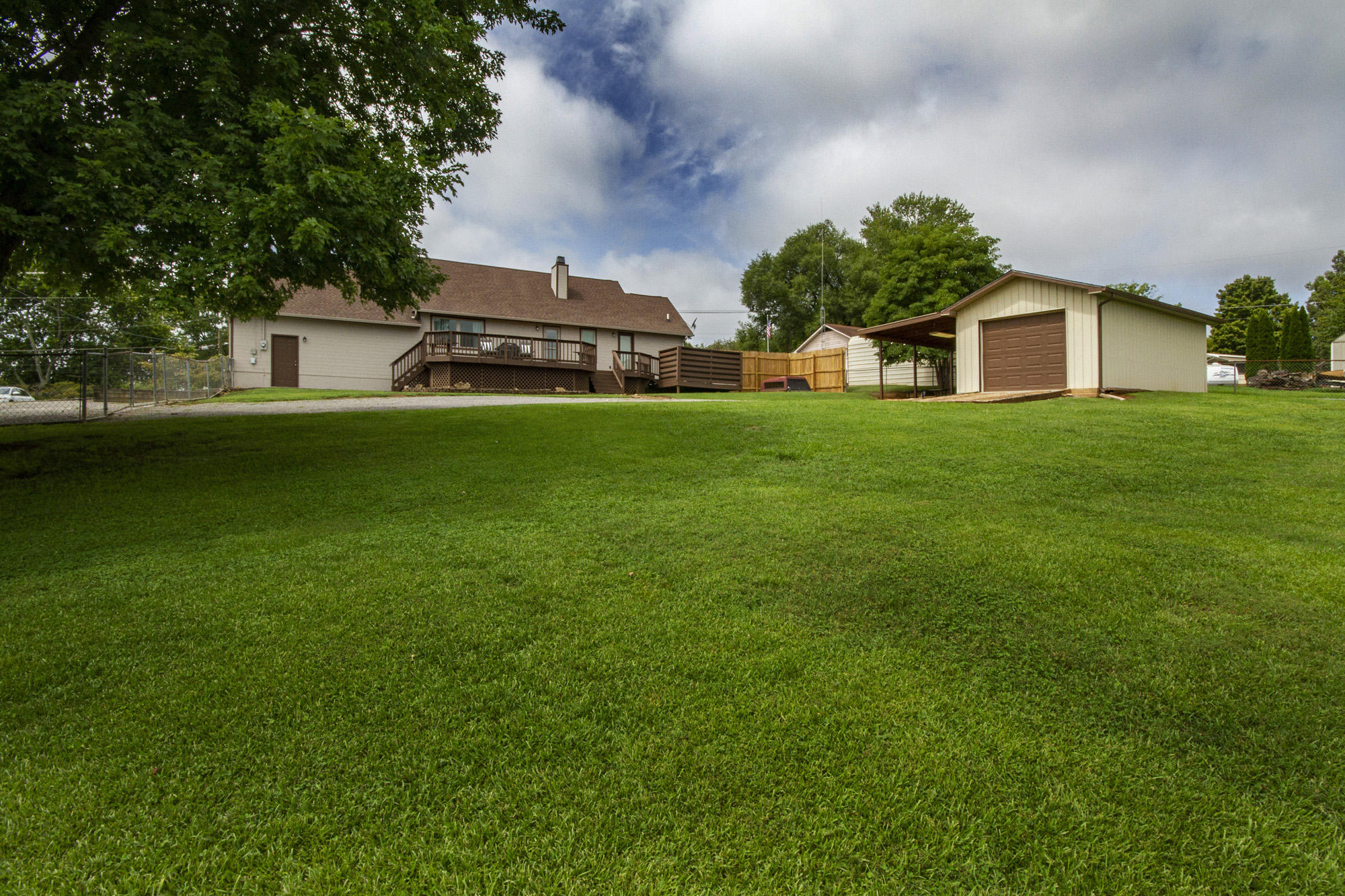 7702 Old Clinton Pike Powell, TN 37849 - Photo 33 of 37 085CB906-BAB2-4040-AC40-DF398A35561B