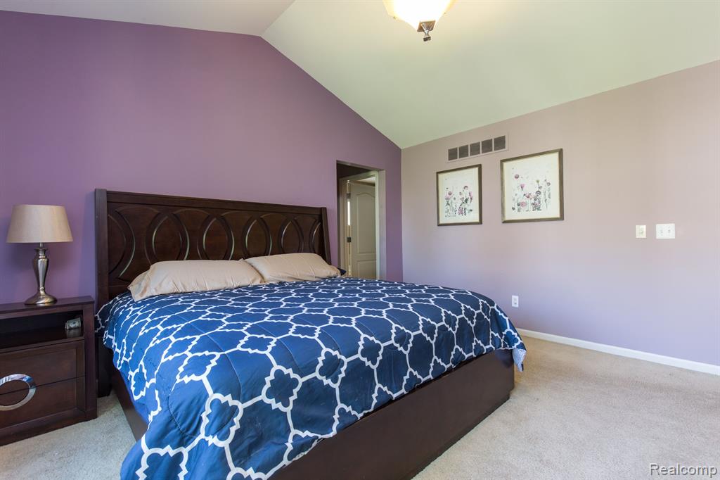 27380 Victoria Road Novi, MI 48374 - Photo 22 of 42
