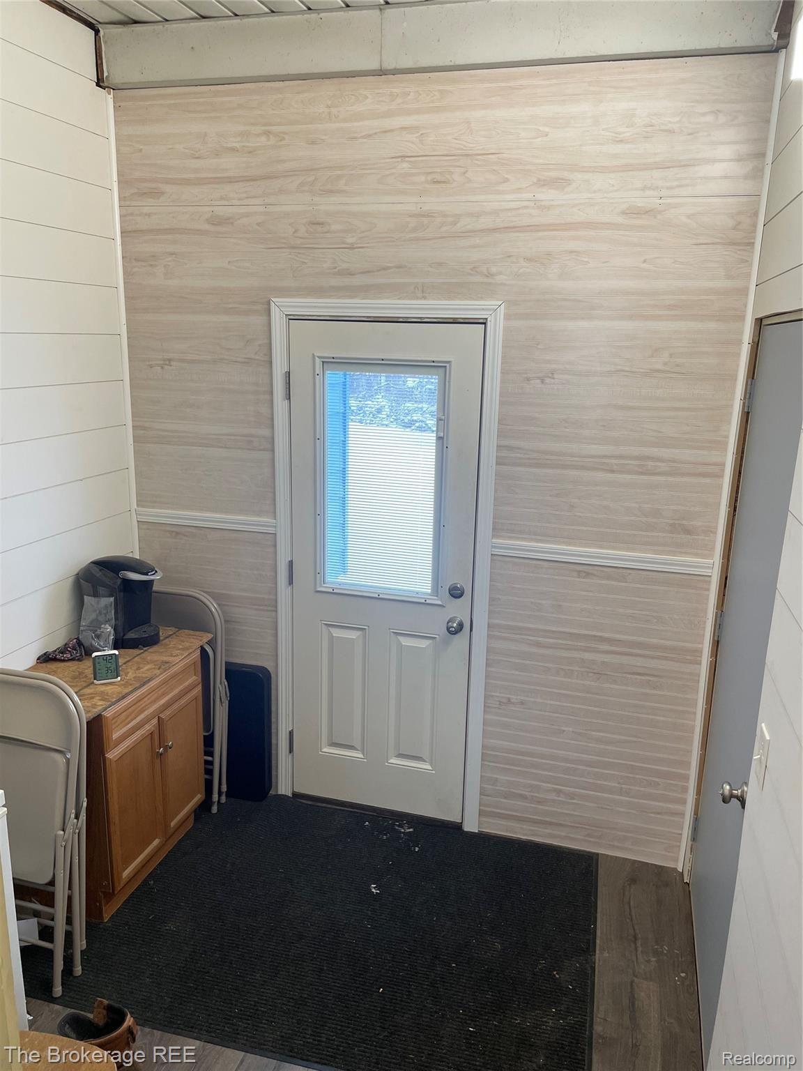 1042 Baldwin Road Lapeer, MI 48446 - Photo 5 of 21 Mud room entrance