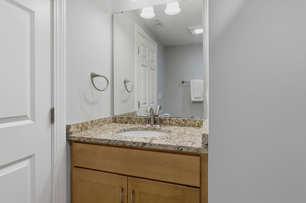 161 Broad Street, Unit 2 Hudson, MA 01749 - Photo 21 of 32
