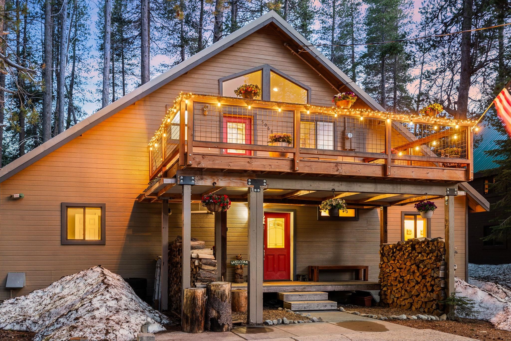 50689 Conifer Drive Soda Springs, CA 95728 - Photo 2 of 28 a front view of a house