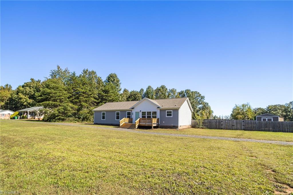 465 Shady Grove Road Eden, NC 27288 - Photo 5 of 42 Gallery Image 5