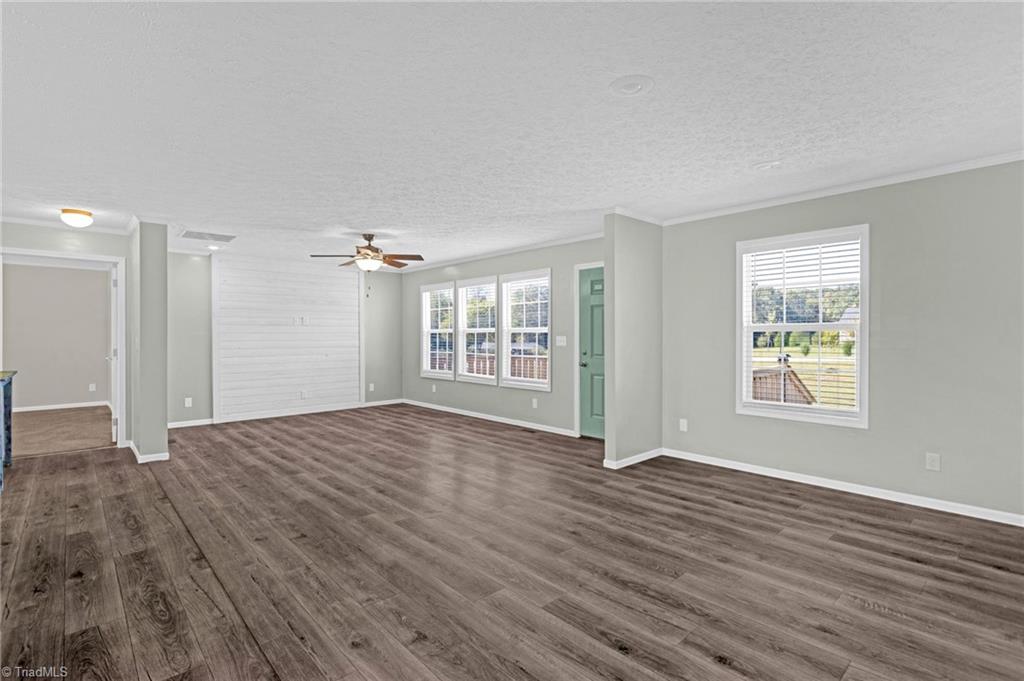 465 Shady Grove Road Eden, NC 27288 - Photo 10 of 42 Gallery Image 10