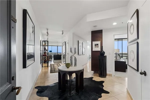 $895,000 | 2660 Peachtree Road Northwest, Unit 39D, Atlanta, GA 30305