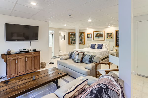 217 Barnes Road Oak Bluffs, MA 02557 - Photo 31 of 60