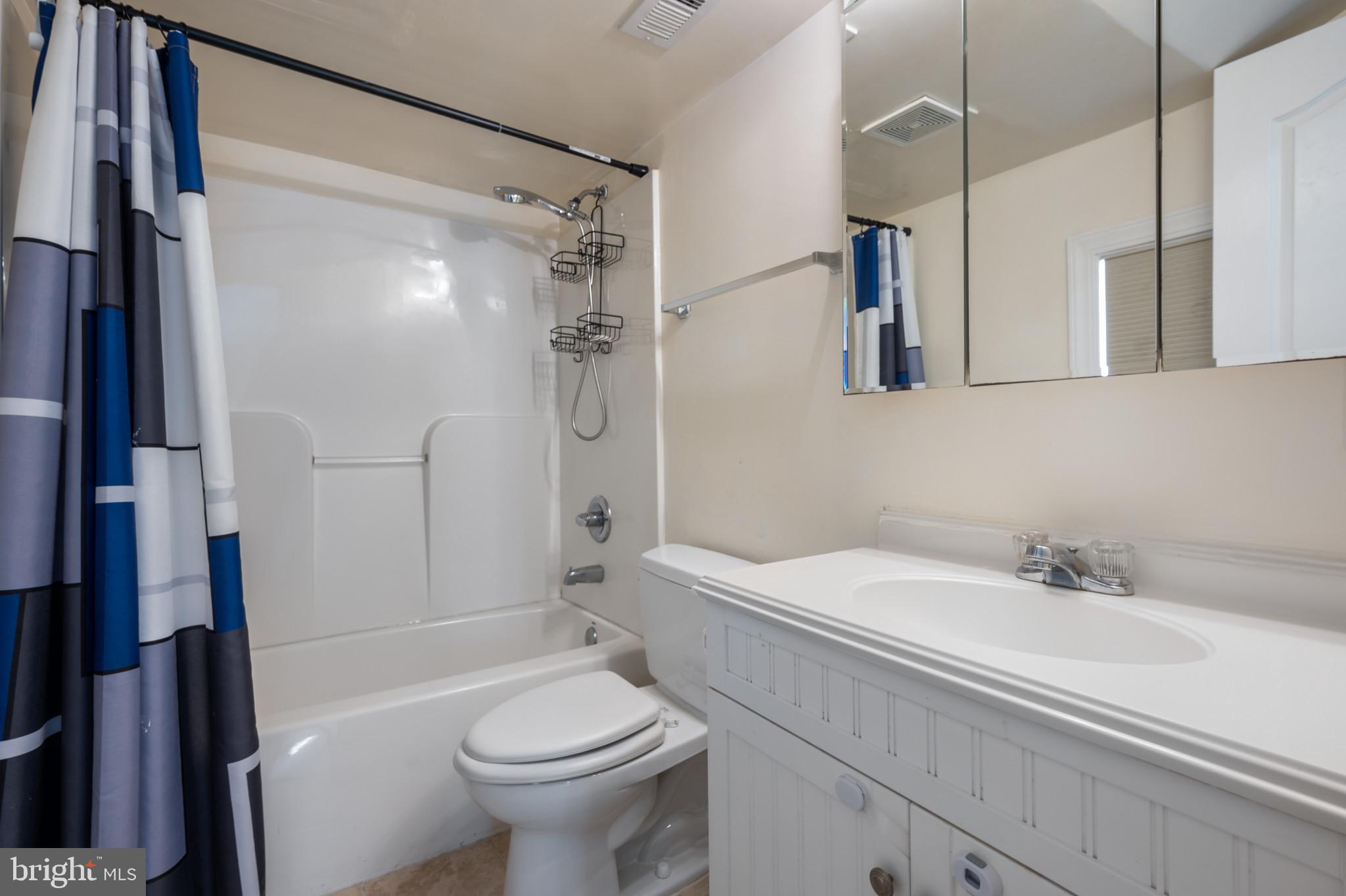 5518 Lanham Station Road Lanham, MD 20706 - Photo 21 of 30 Full Bathroom Two