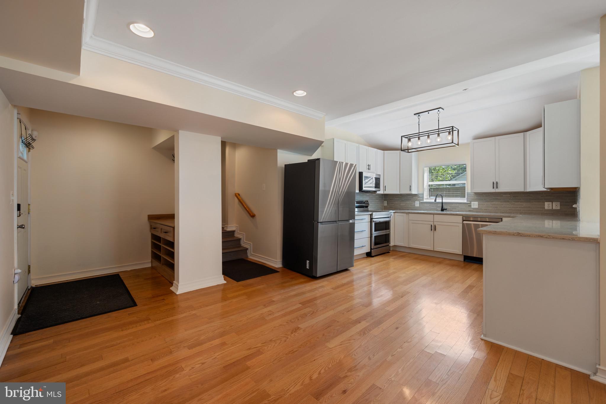 5518 Lanham Station Road Lanham, MD 20706 - Photo 8 of 30 Room for all the chefs in the kitchen